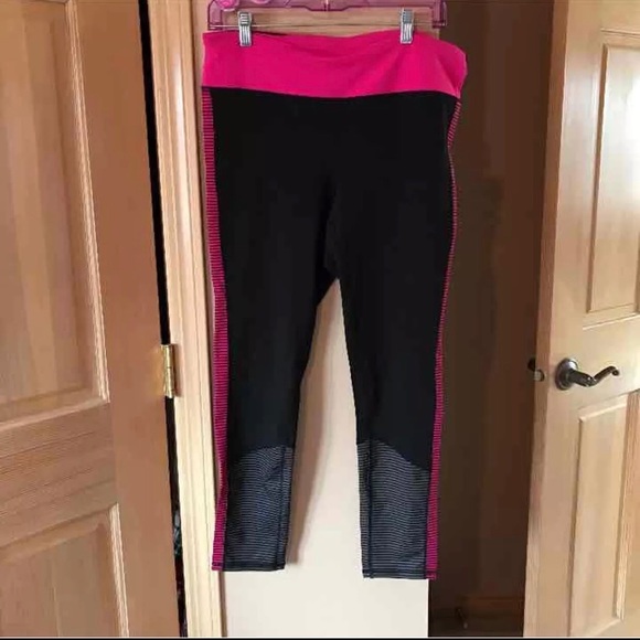 Gap fit workout pants - Picture 1 of 4